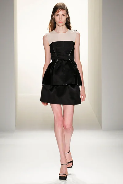 Look 29